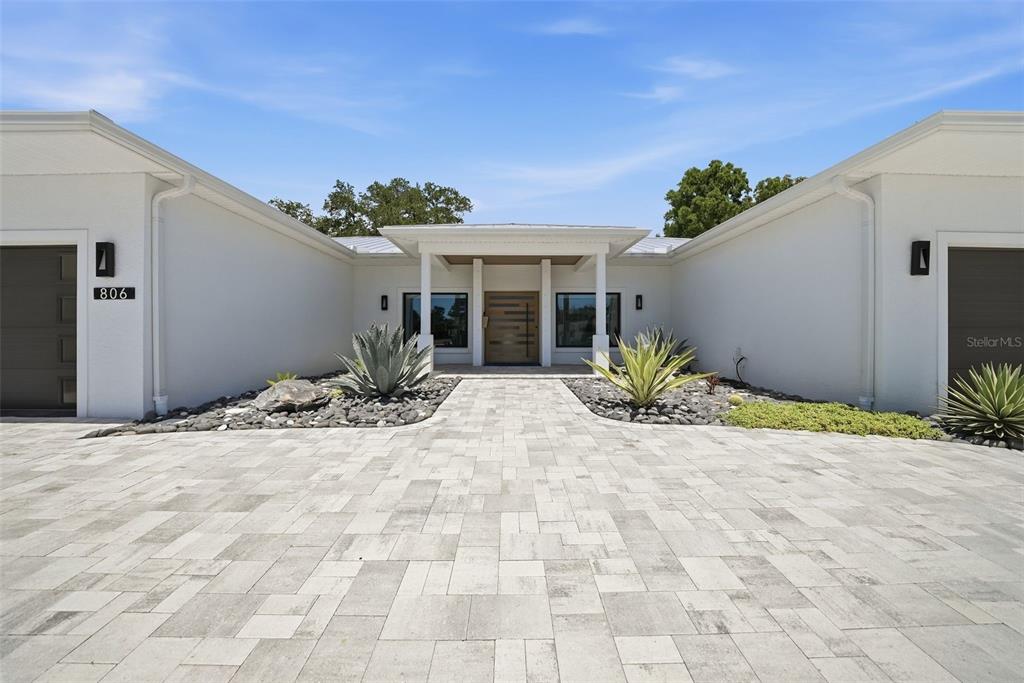 806 Osceola Road Belleair, FL 33756 - Photo 8 of 39