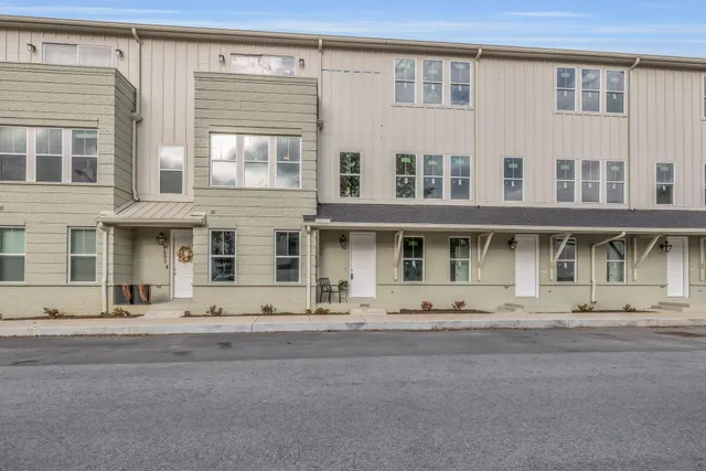 $469,000 | 1617 Adams Street, Chattanooga, TN 37408