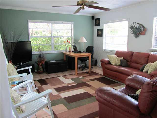 22187 Aquila Street Boca Raton, FL 33428 - Photo 8 of 24 Family/Great Room
