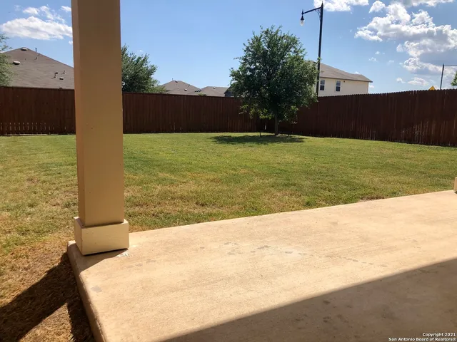 $1,800 | 10306 Floore Hollow, San Antonio, TX 78254