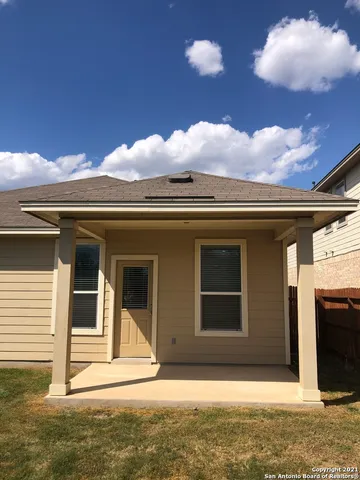 $1,800 | 10306 Floore Hollow, San Antonio, TX 78254