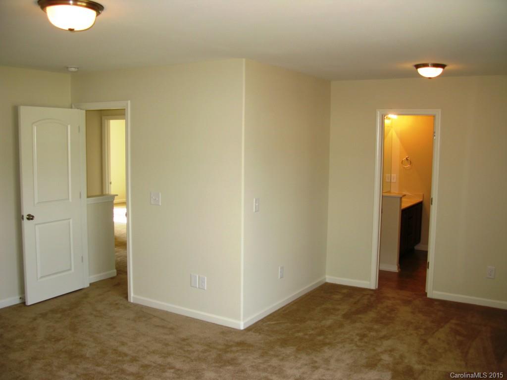 2312 Hart Road, Unit 3 Charlotte, NC 28214 - Photo 11 of 12 Gallery Image 11