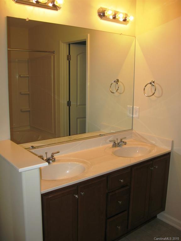 2312 Hart Road, Unit 3 Charlotte, NC 28214 - Photo 8 of 12 Gallery Image 8