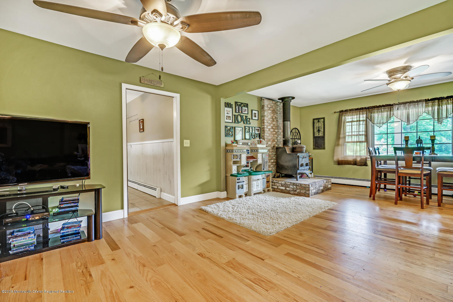 265 White Road Jackson, NJ 08527 - Photo 8 of 25 265 White Rd Jackson NJ 08527-large-008-