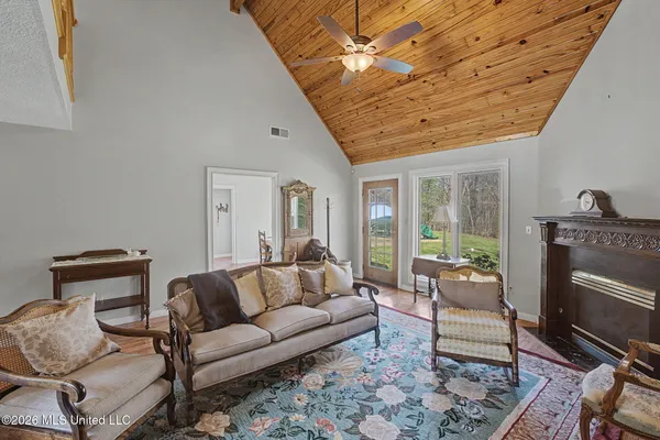 $450,000 | 5480 Polk Lane, Olive Branch, MS 38654