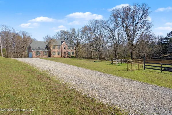 $450,000 | 5480 Polk Lane, Olive Branch, MS 38654