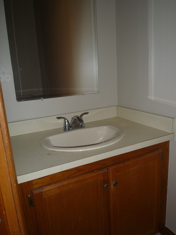 866 Cambridge Street Fall River, MA 02721 - Photo 17 of 21