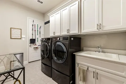 $1,239,000 | 5678 Highflyer Hills Trail, Frisco, TX 75036