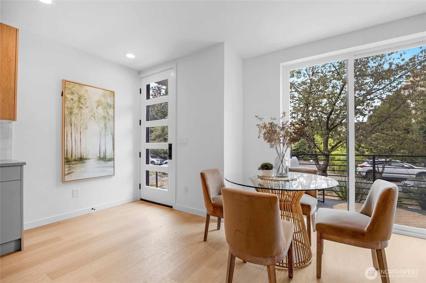 922 16th Avenue, Unit A Seattle, WA 98122 - Photo 12 of 29