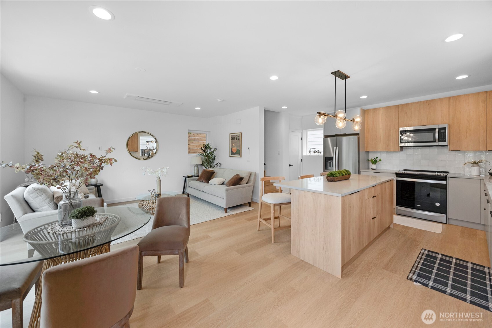 922 16th Avenue, Unit A Seattle, WA 98122 - Photo 6 of 29