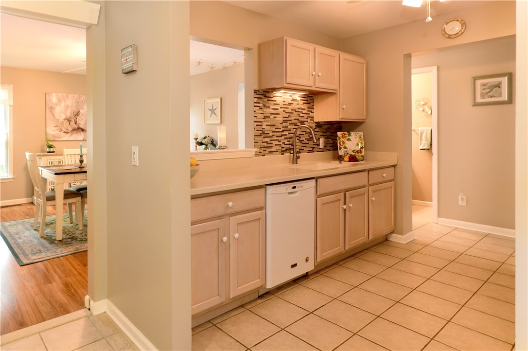 153 High Street, Unit 29 Westerly, RI 02891 - Photo 17 of 31