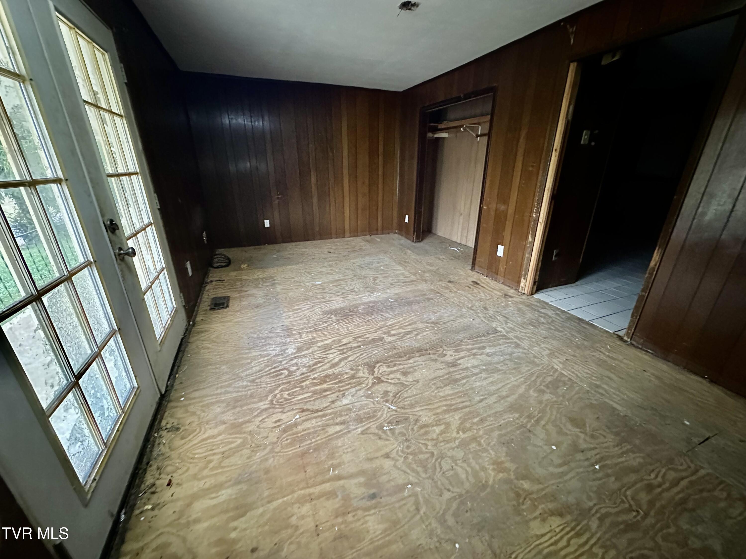 184 Hillcrest Road Bluff City, TN 37618 - Photo 9 of 18 9