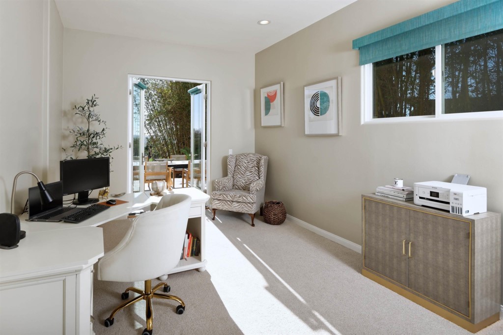 1264 Rancho Encinitas Drive Encinitas, CA 92024 - Photo 25 of 37 a workspace with furniture and window