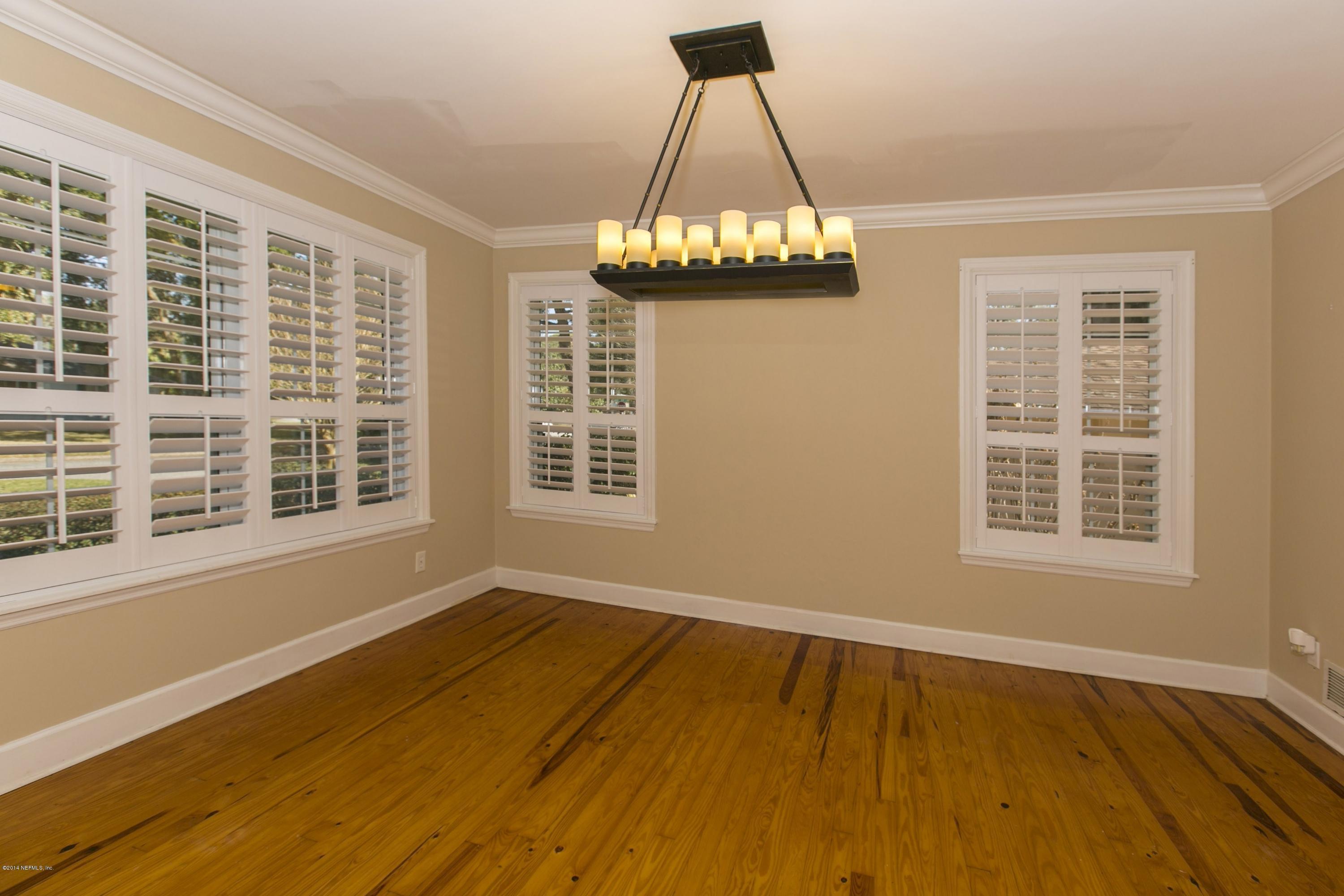 978 Waterman Road North Jacksonville, FL 32207 - Photo 9 of 29 003_Dining Room