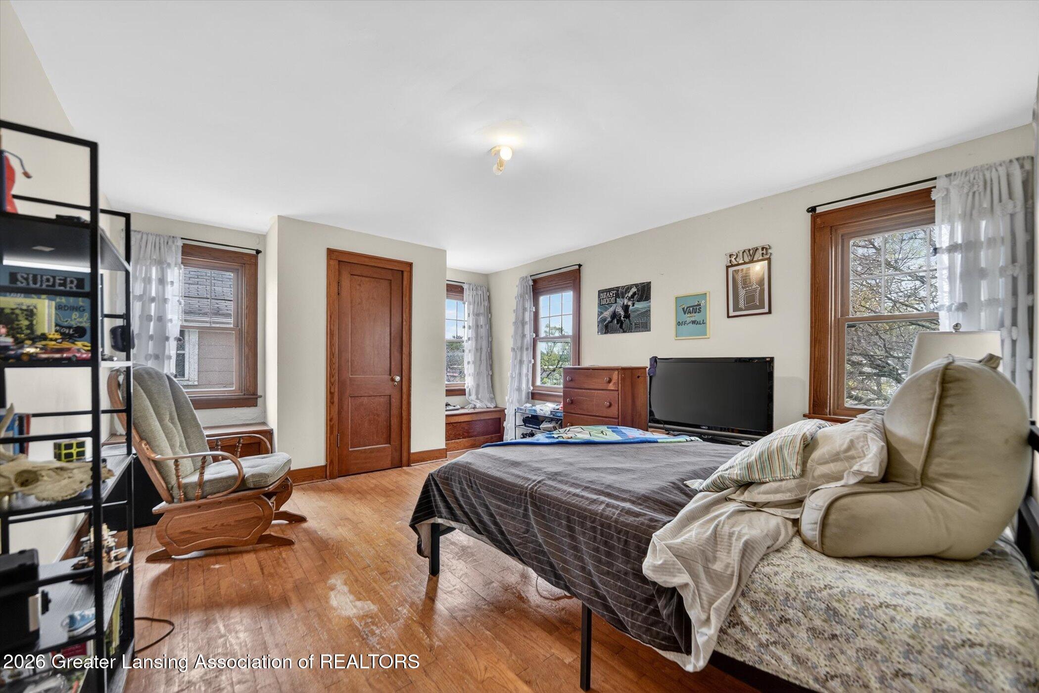 528 Riley Street Lansing, MI 48910 - Photo 24 of 36 24-528 Riley St Lansing, MI 48910