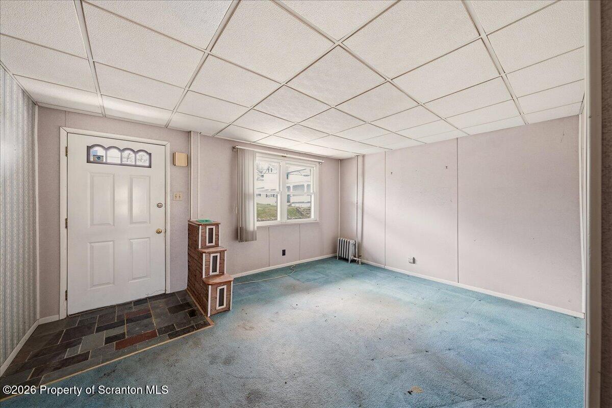 910-912 Hampton Street Scranton, PA 18504 - Photo 12 of 35 910- Living Room