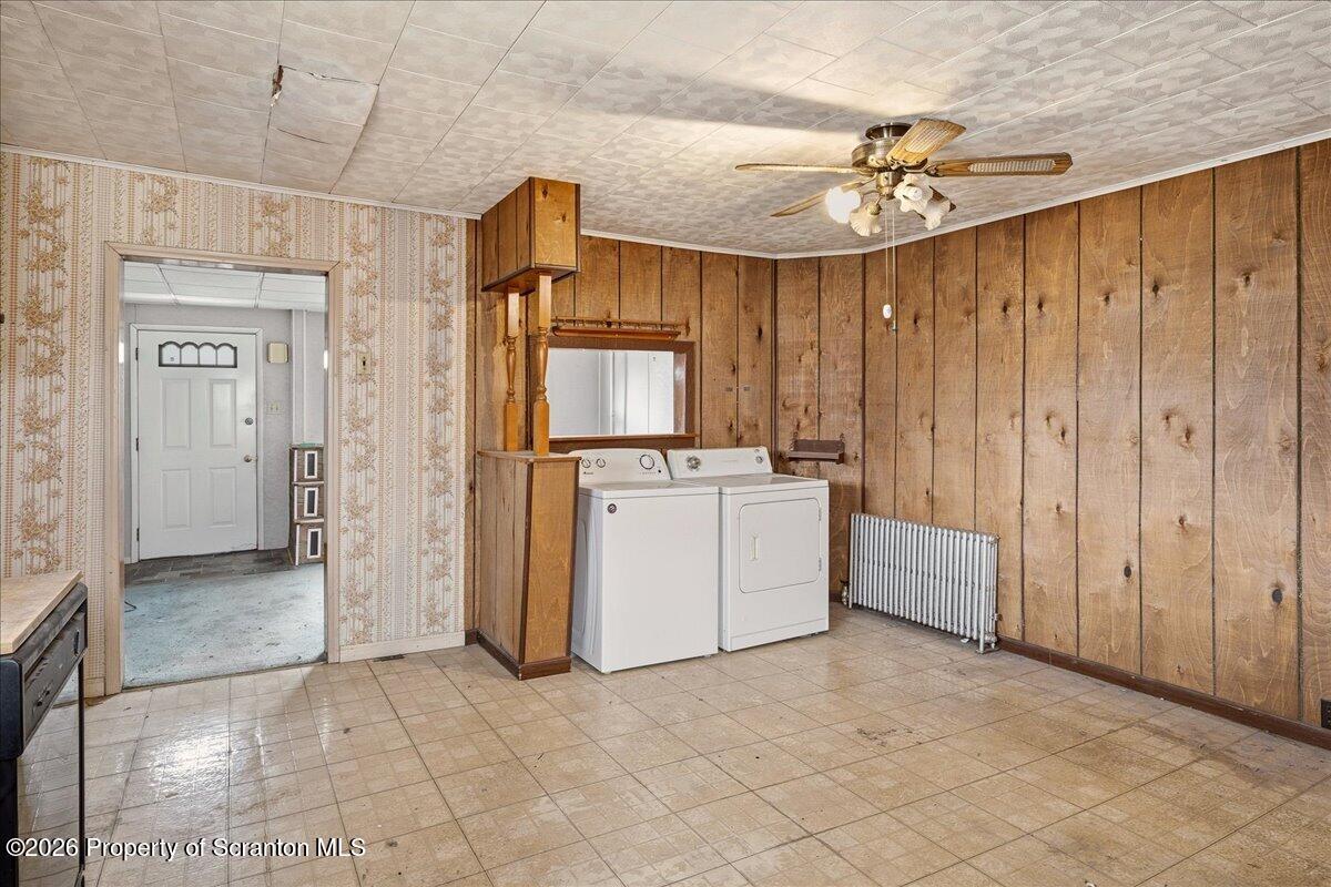 910-912 Hampton Street Scranton, PA 18504 - Photo 15 of 35 910- Kitchen