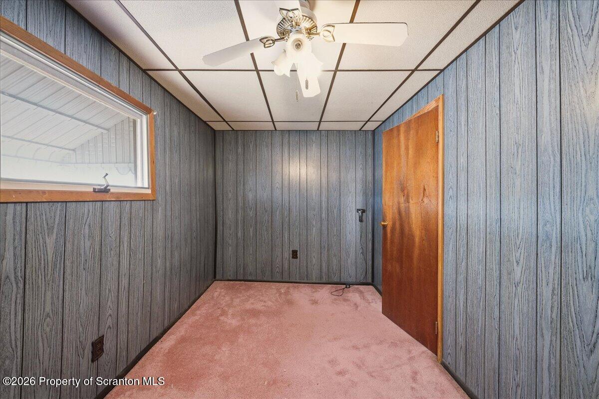 910-912 Hampton Street Scranton, PA 18504 - Photo 19 of 35 910 - Bedroom 1