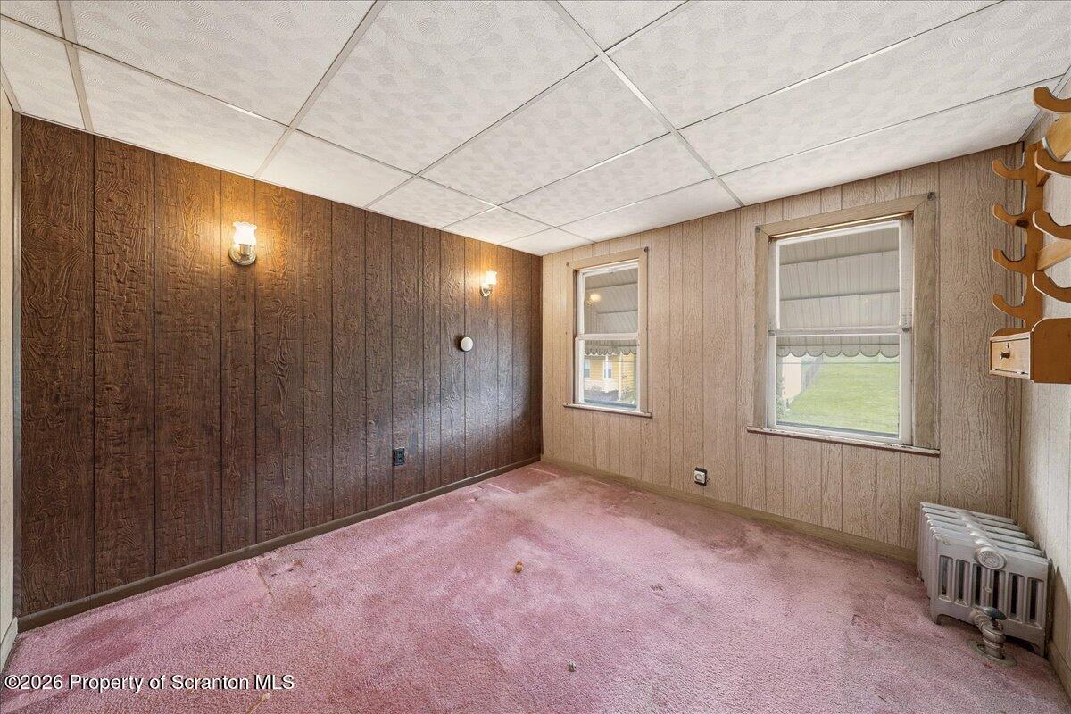 910-912 Hampton Street Scranton, PA 18504 - Photo 20 of 35 910- Bedroom 2