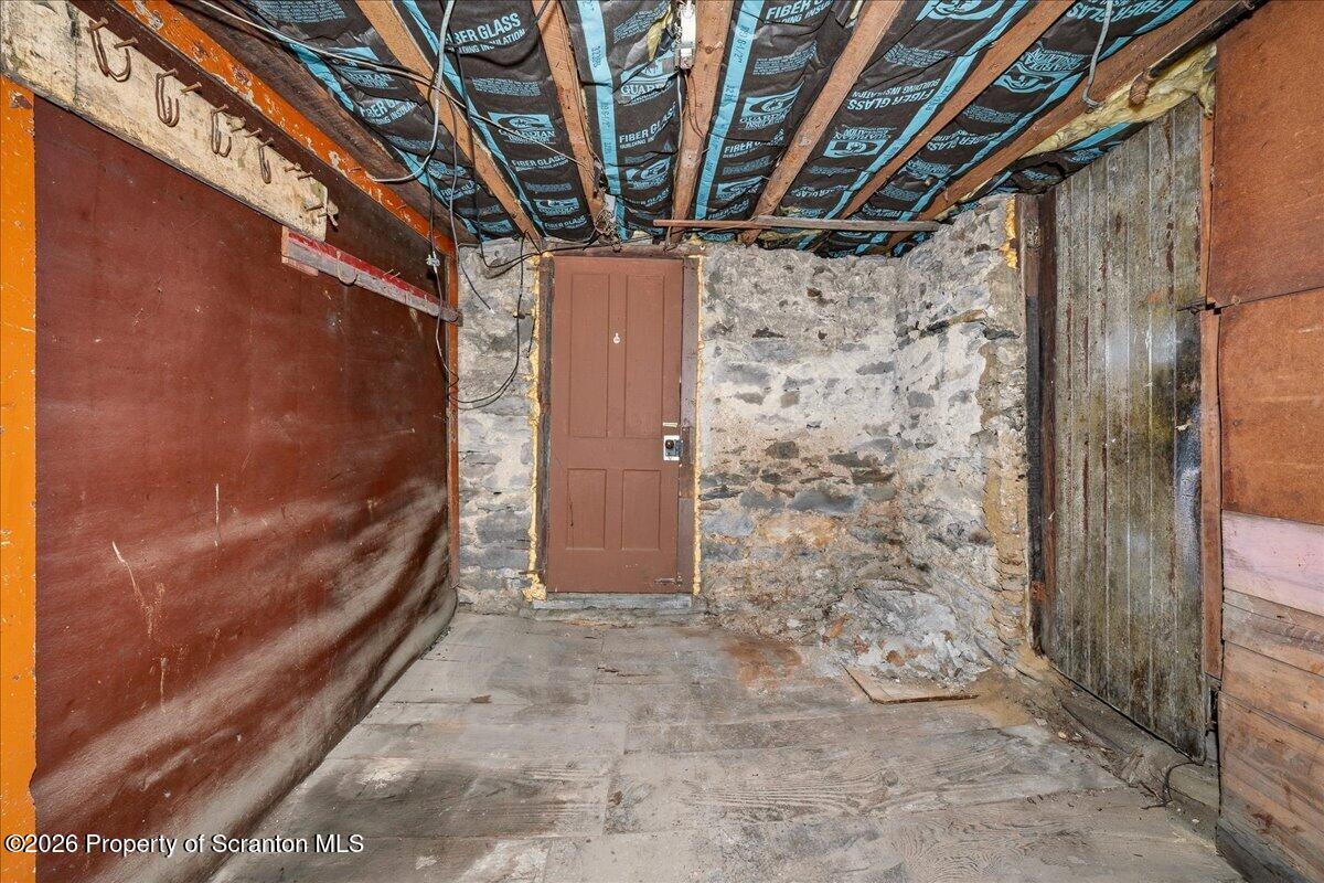 910-912 Hampton Street Scranton, PA 18504 - Photo 28 of 35 Basement