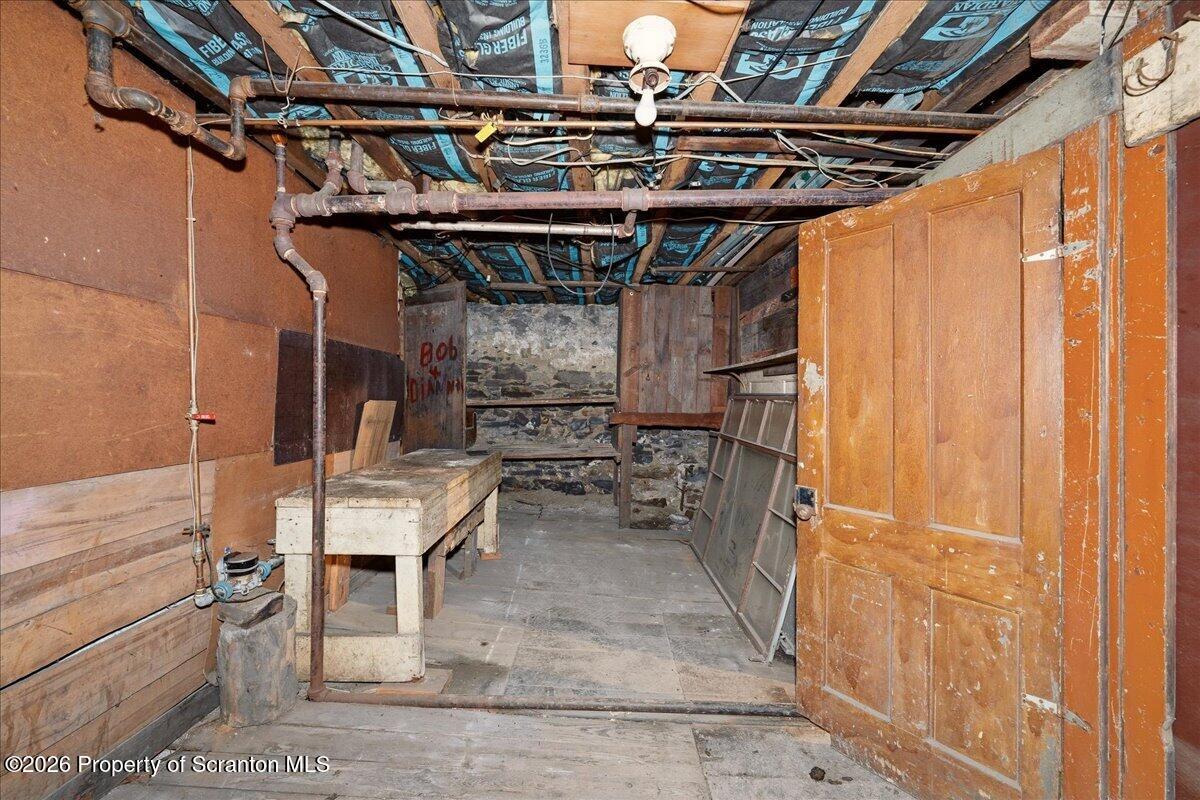 910-912 Hampton Street Scranton, PA 18504 - Photo 29 of 35 Basement