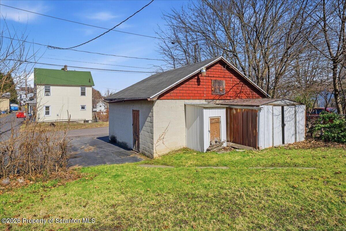 910-912 Hampton Street Scranton, PA 18504 - Photo 33 of 35 Detached Garage