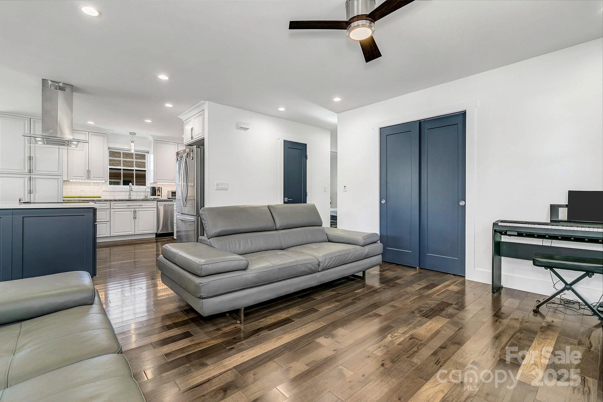 215 East Oakview Road Asheville, NC 28806 - Photo 19 of 42