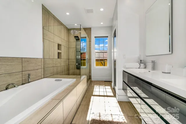 $525,000 | 215 East Oakview Road, Asheville, NC 28806