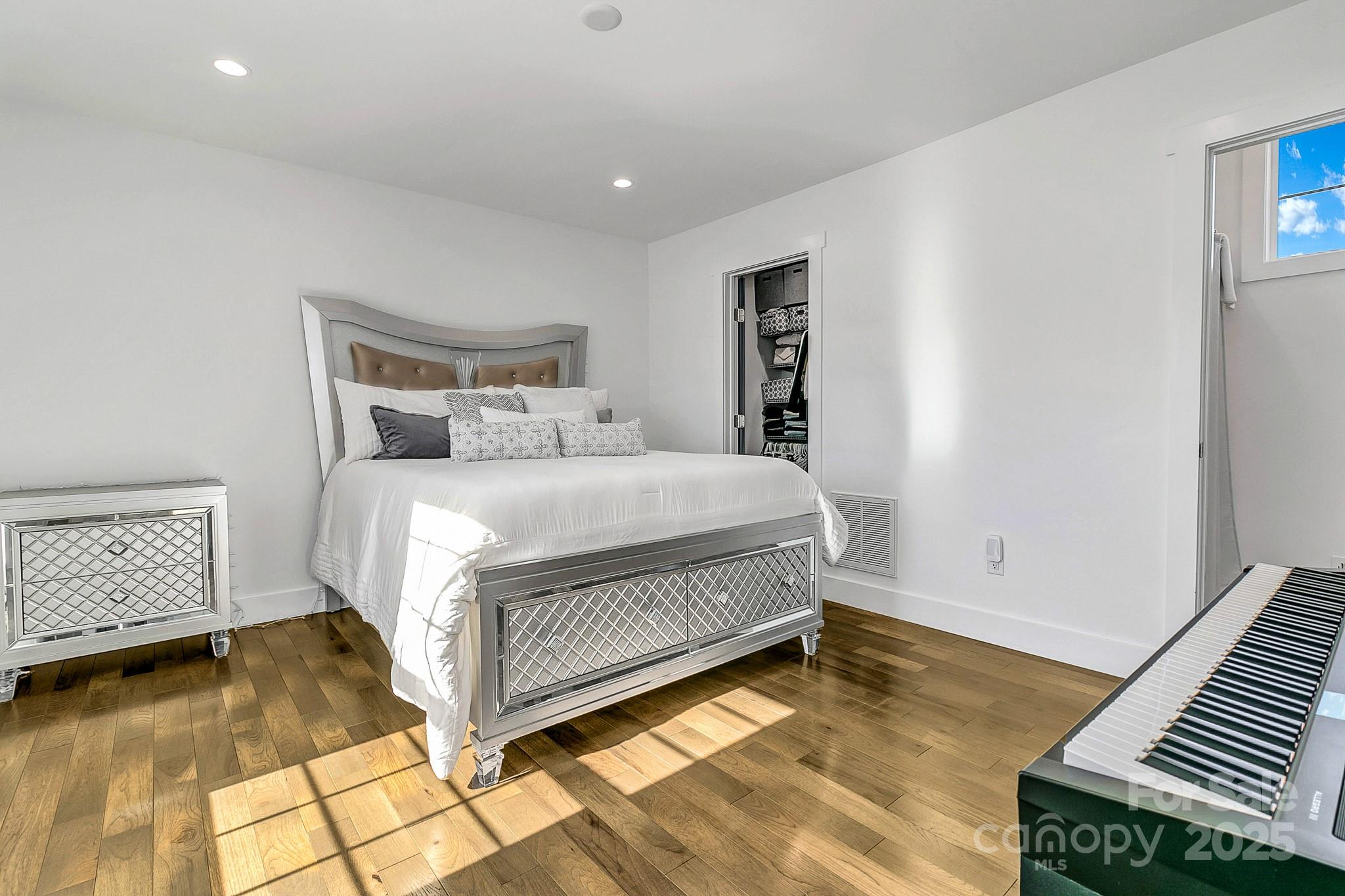 215 East Oakview Road Asheville, NC 28806 - Photo 32 of 42