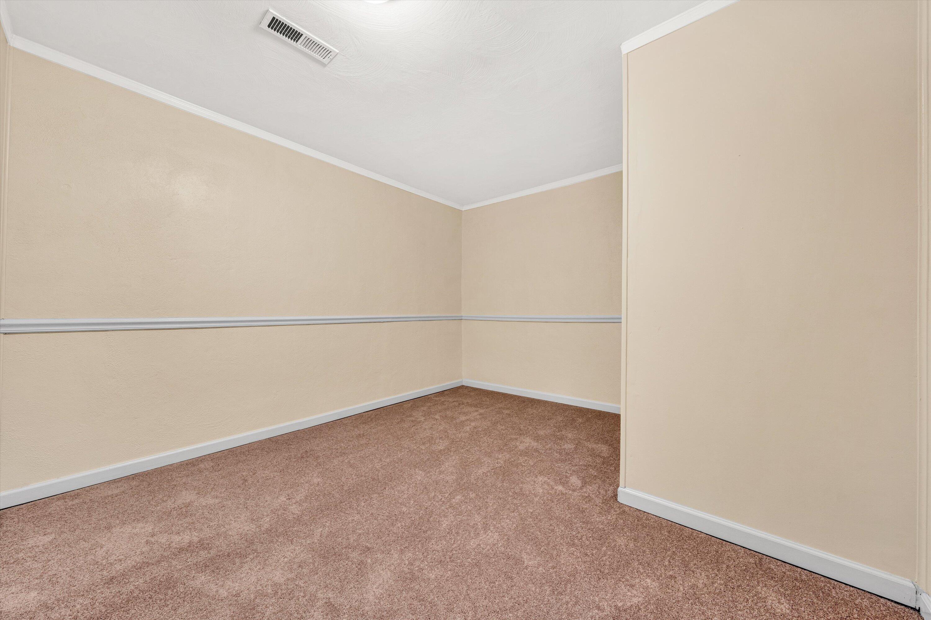 3361 Forest Ridge Road Roanoke, VA 24018 - Photo 12 of 24 13-DSC09414