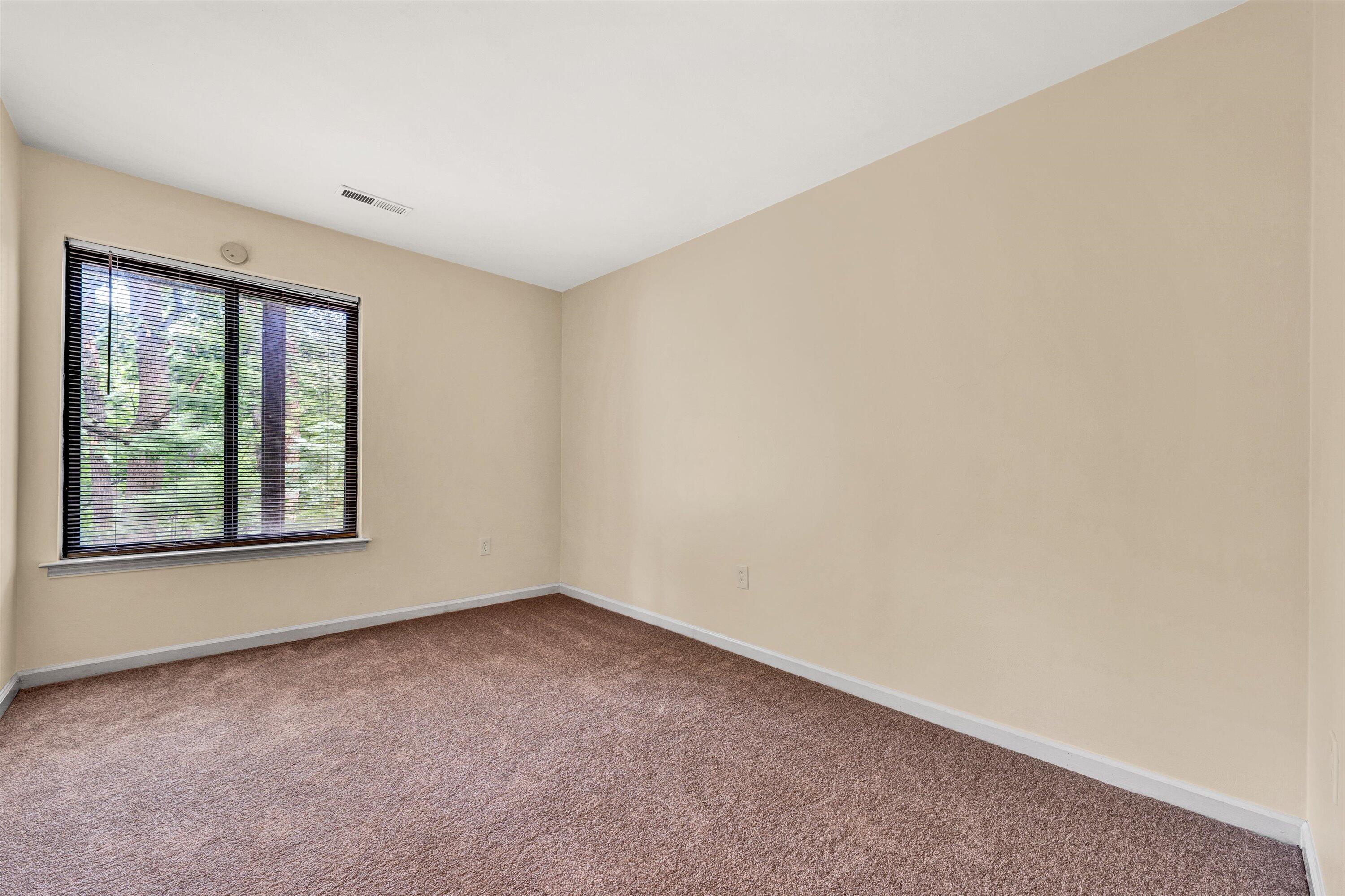 3361 Forest Ridge Road Roanoke, VA 24018 - Photo 14 of 24 15-DSC09420