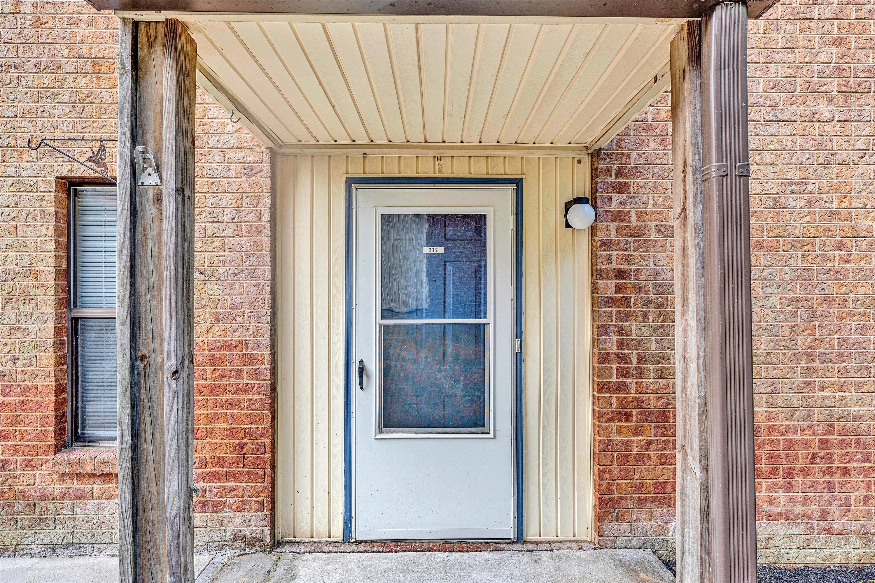 3361 Forest Ridge Road Roanoke, VA 24018 - Photo 2 of 24 03-DSC09444