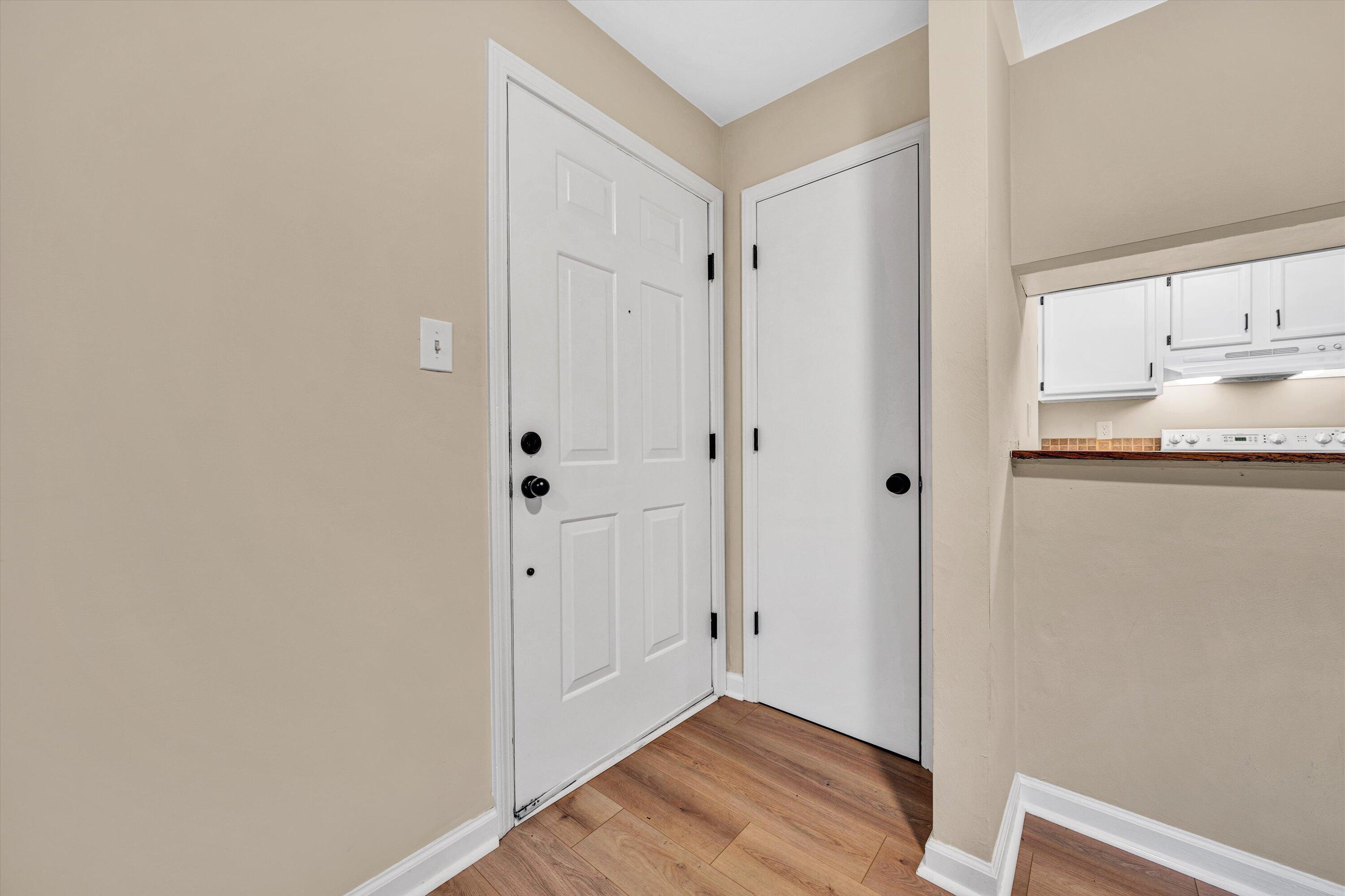 3361 Forest Ridge Road Roanoke, VA 24018 - Photo 4 of 24 04-DSC09387