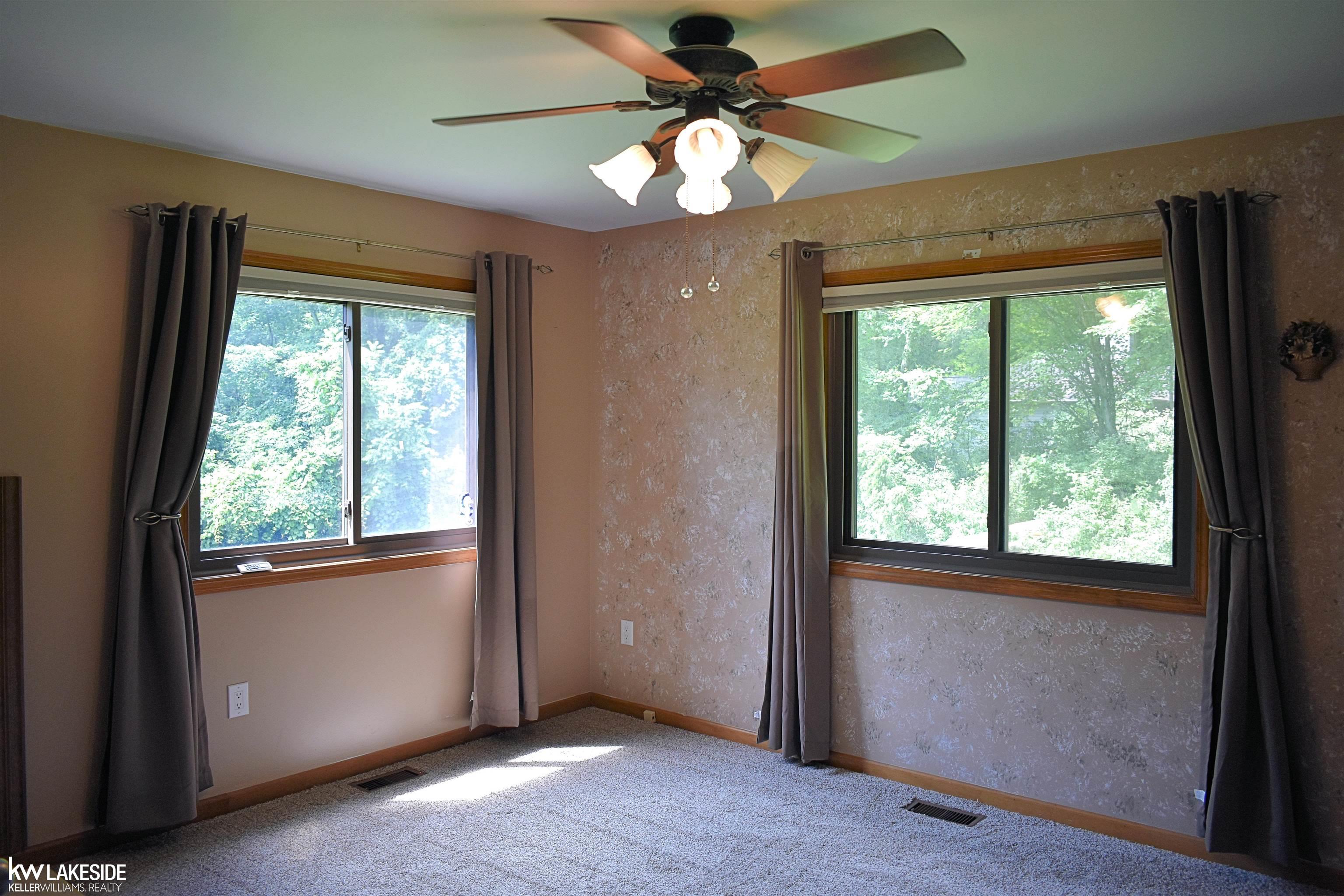 2360 Birch Road St. Clair, MI 48079 - Photo 24 of 45 50149431-dab37536-35ac-47d8-b1de-651d373f3942.JPG