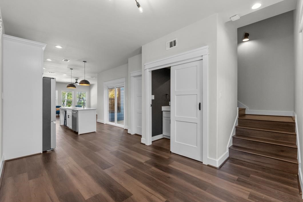 125 4th Street San Leon, TX 77539 - Photo 20 of 41