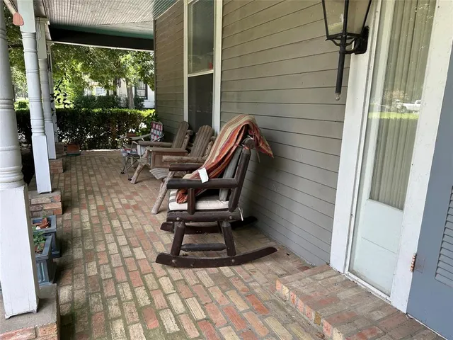 $350,000 | 818 East Elm Street, Hillsboro, TX 76645