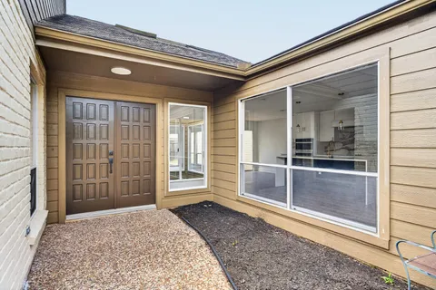 $419,000 | 2218 Ashford Hollow Lane, Houston, TX 77077