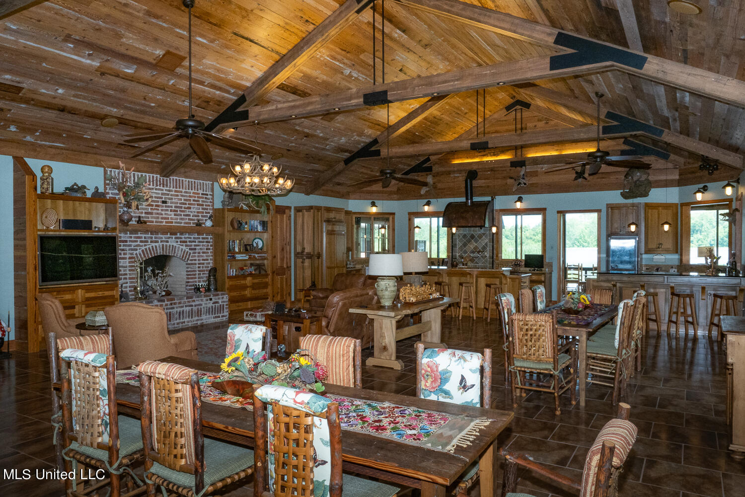 6300 Highway 22 Edwards, MS 39066 - Photo 23 of 54 Lake House-6231087