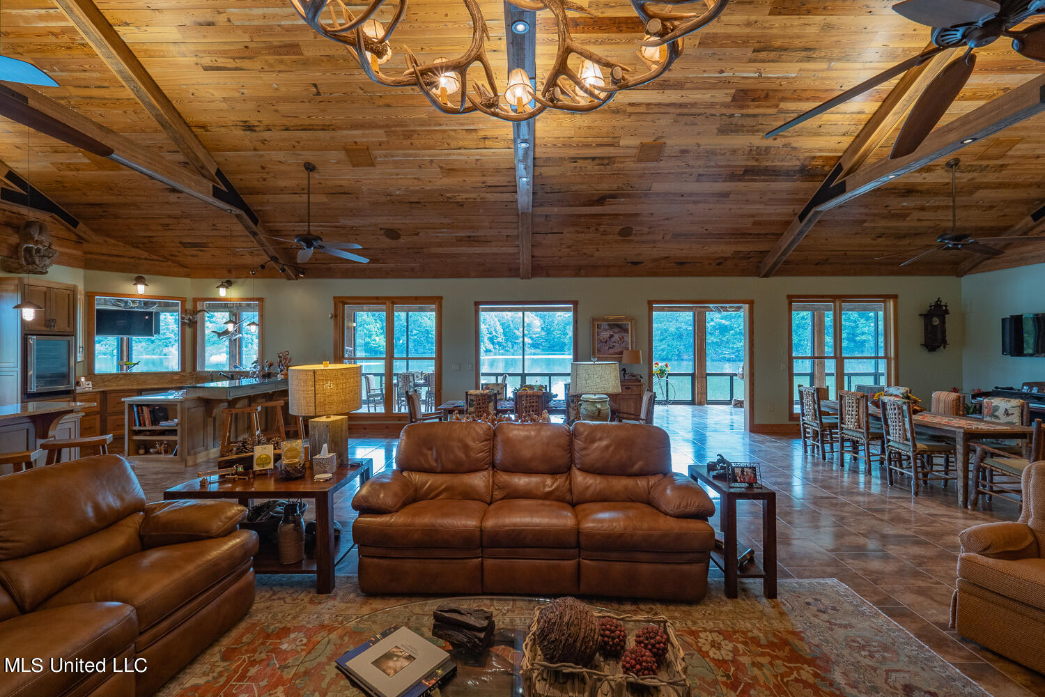 6300 Highway 22 Edwards, MS 39066 - Photo 27 of 54 Lake House-6231103