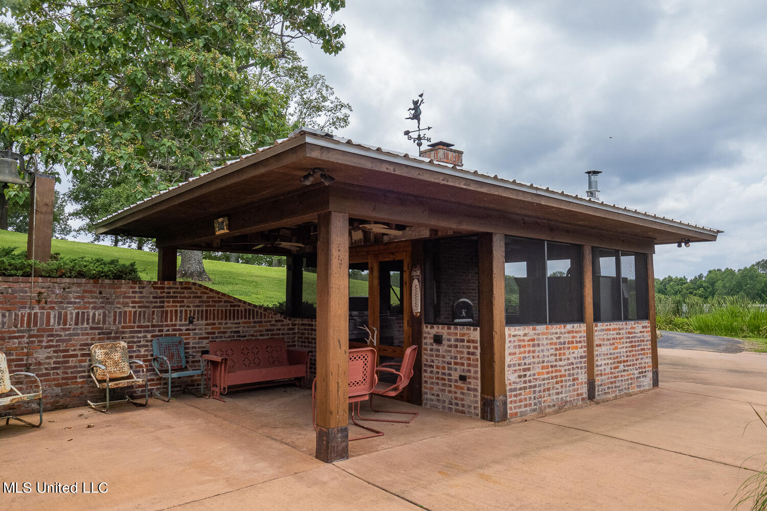 6300 Highway 22 Edwards, MS 39066 - Photo 46 of 54 Lake House-6231229