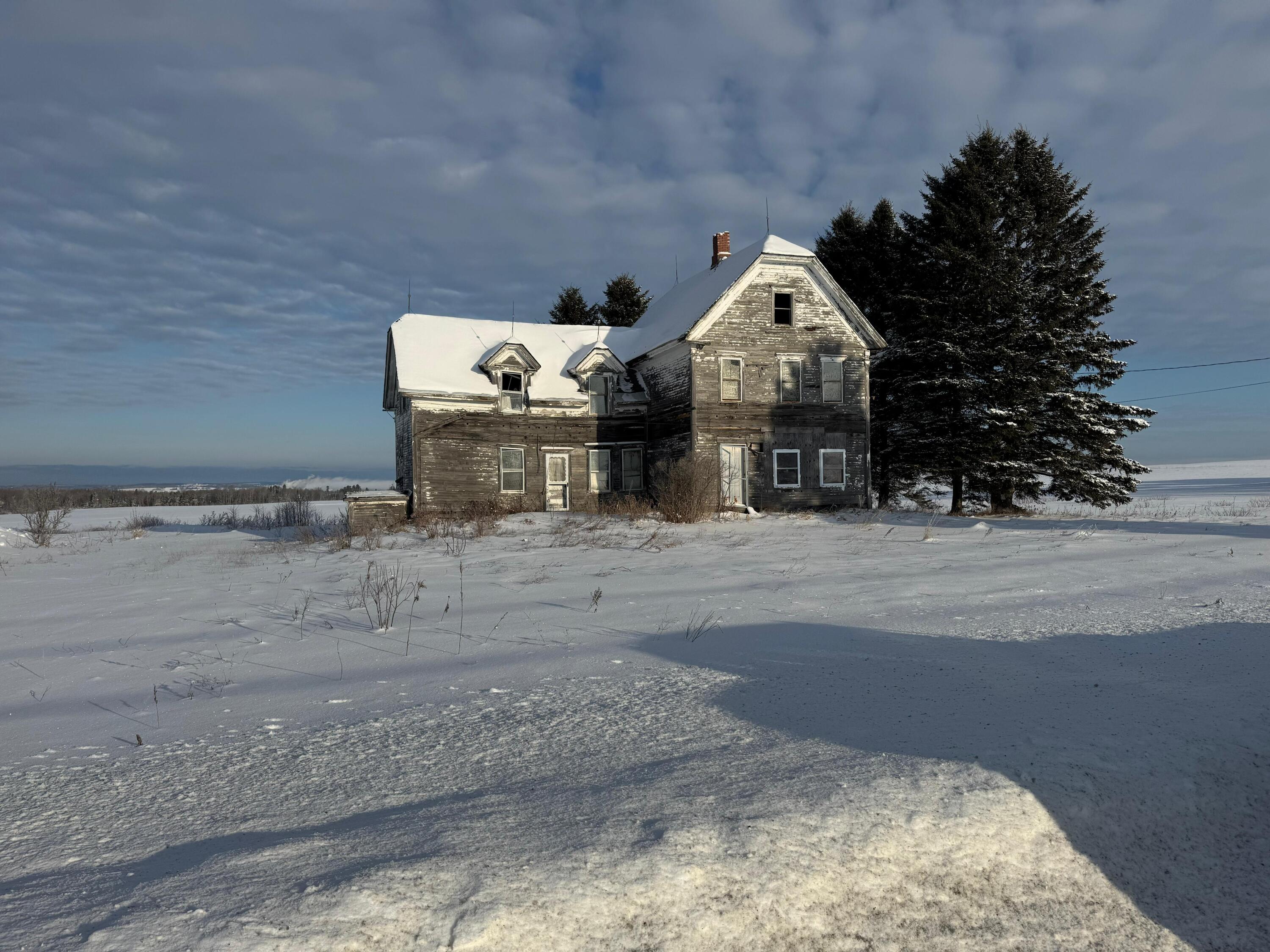 1421 State Road Mapleton, ME 04757 - Photo 1 of 2 Outdoor