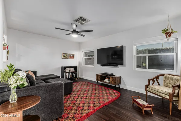 $575,000 | 2200 North Los Altos Drive, Chandler, AZ 85224