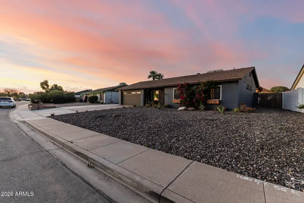 $575,000 | 2200 North Los Altos Drive, Chandler, AZ 85224