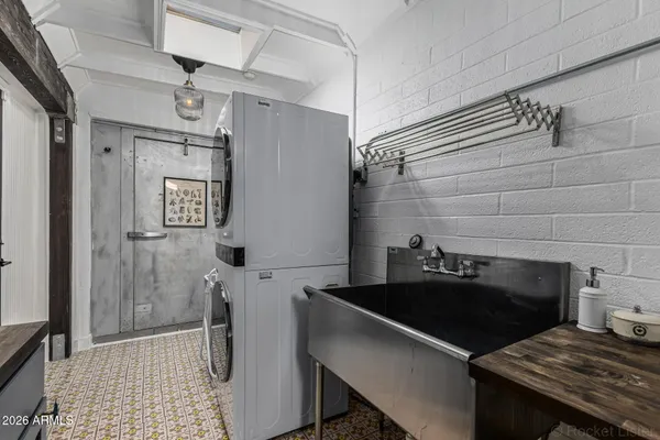 $575,000 | 2200 North Los Altos Drive, Chandler, AZ 85224