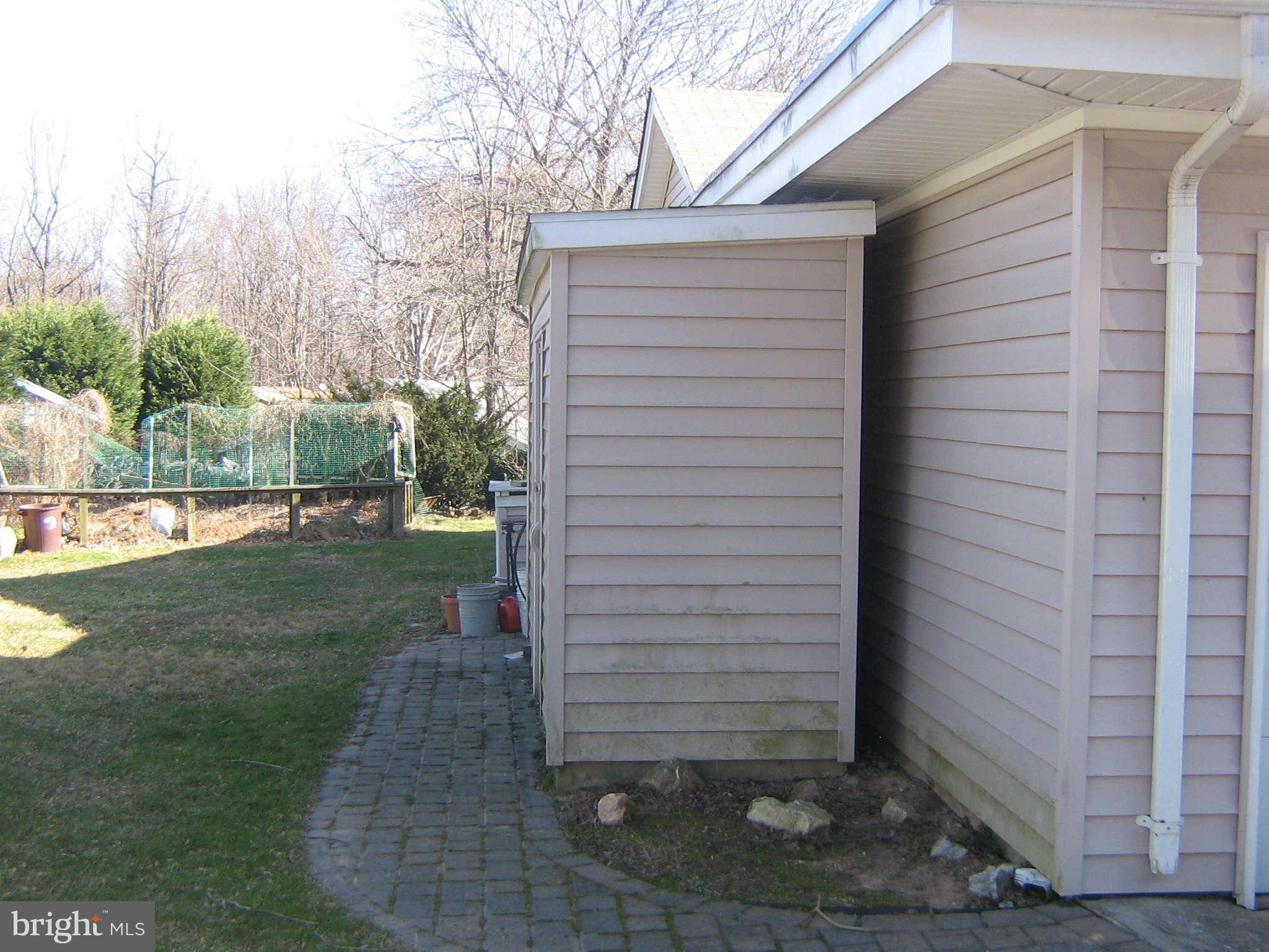 2811 Homecrest Circle Silver Spring, MD 20906 - Photo 17 of 30 Exterior (General)