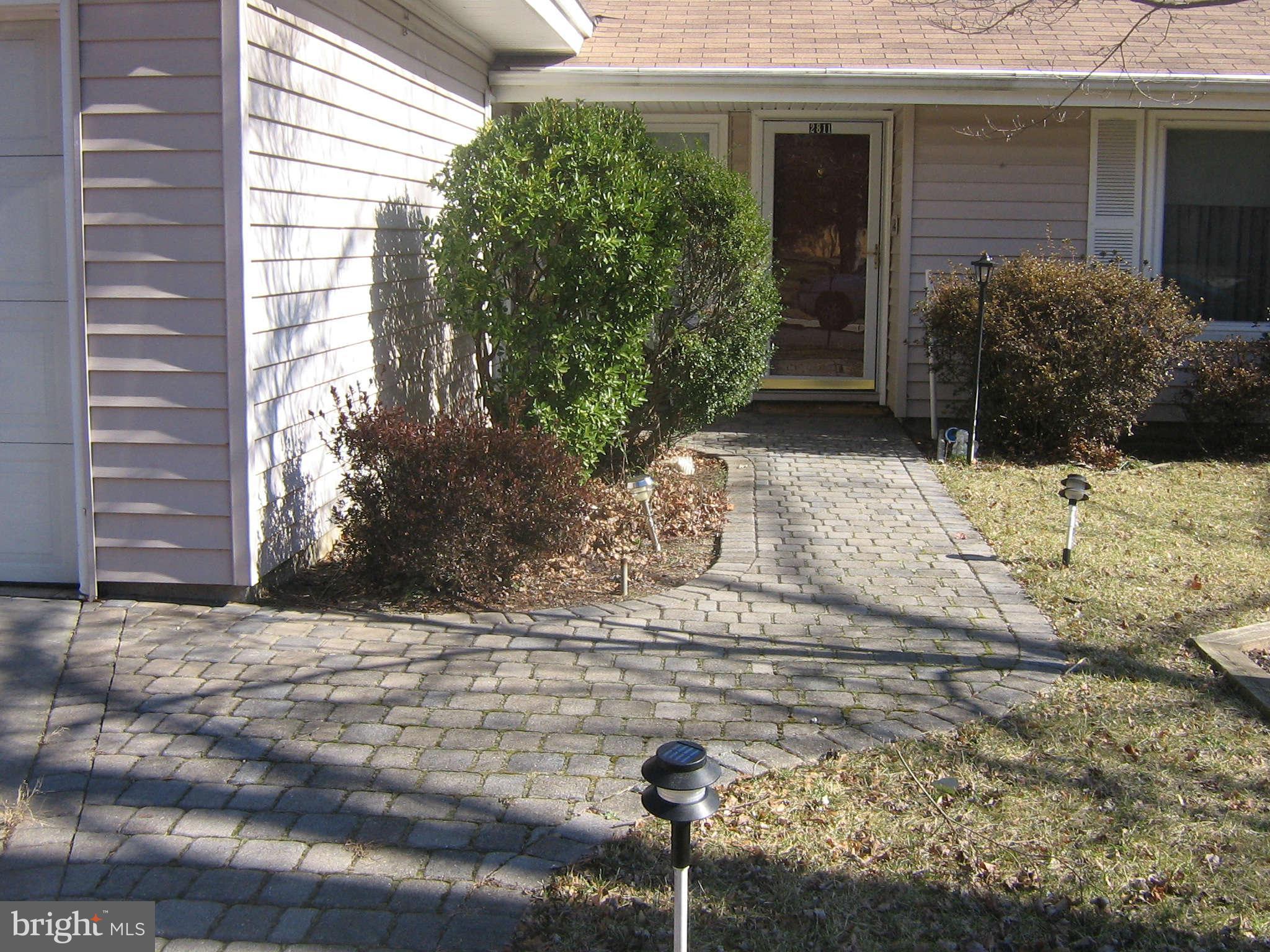 2811 Homecrest Circle Silver Spring, MD 20906 - Photo 5 of 30 Exterior (Front)