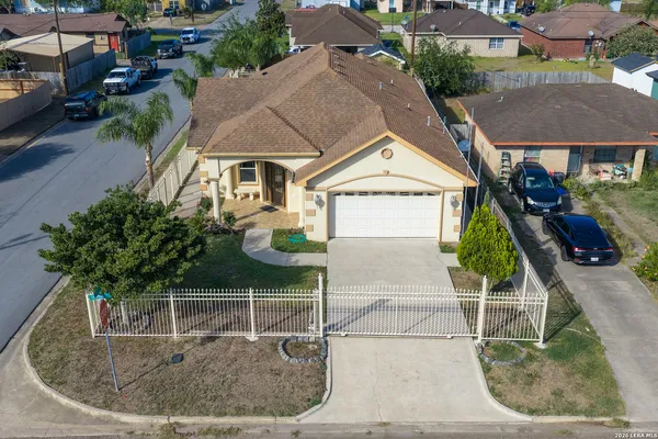 $275,000 | 898 Chapman Street, San Benito, TX 78586