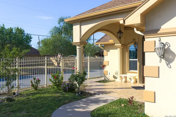 $275,000 | 898 Chapman Street, San Benito, TX 78586