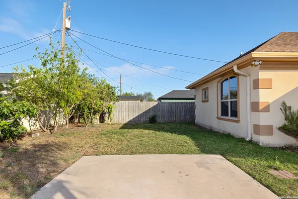 $275,000 | 898 Chapman Street, San Benito, TX 78586