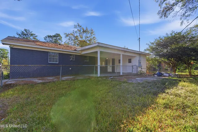 $109,000 | 1401 South 26th Avenue, Hattiesburg, MS 39402